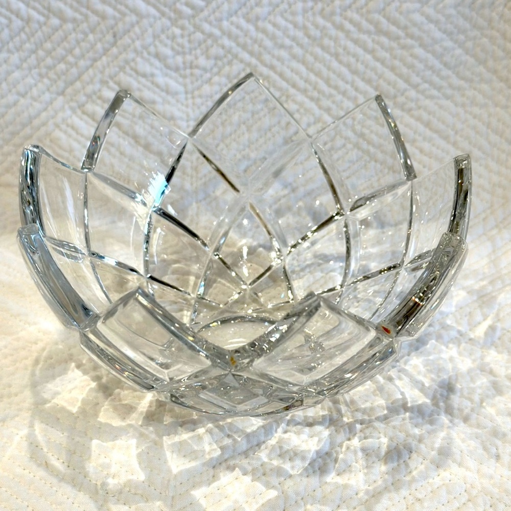 Vintage Crystal diamond sparkly bowl. 5 1/2 diameter.